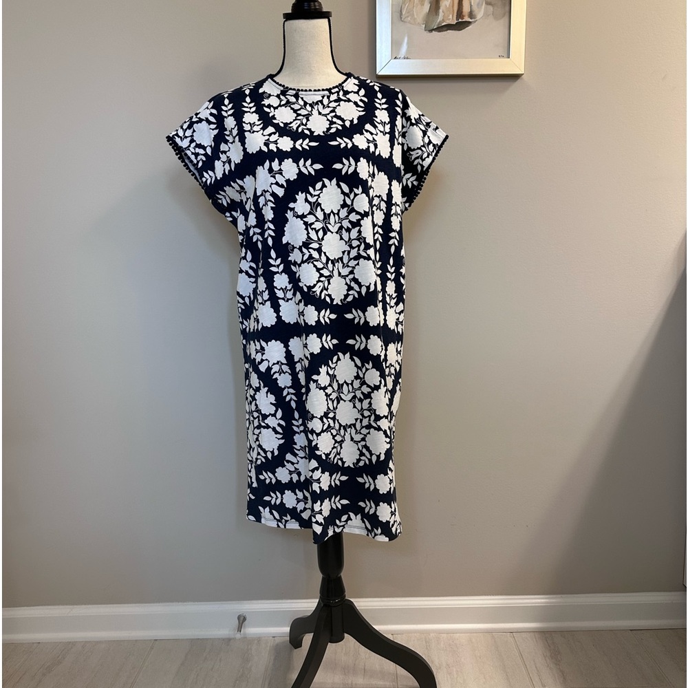 Boden Size 12 dress Navy and White